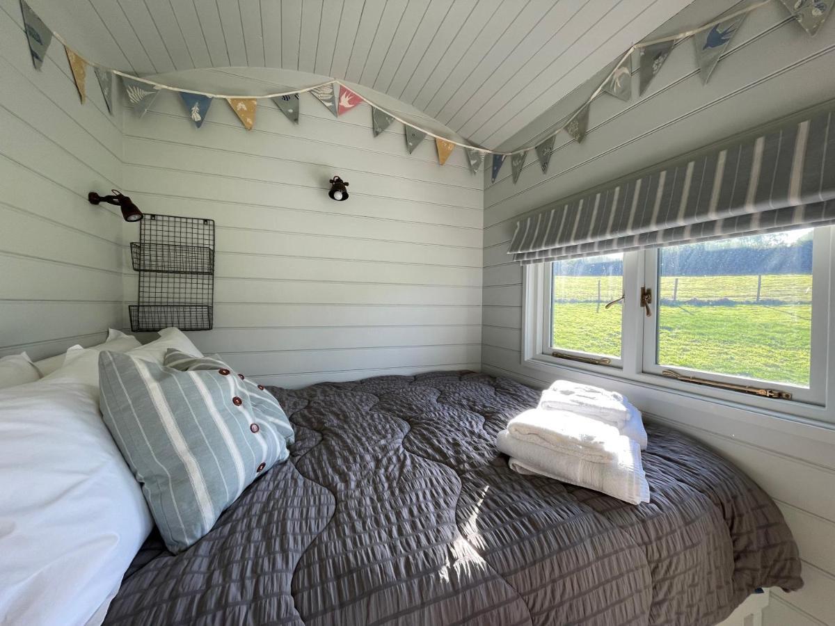 킹스브리지 글리브 팜 비앤비 B&B 외부 사진